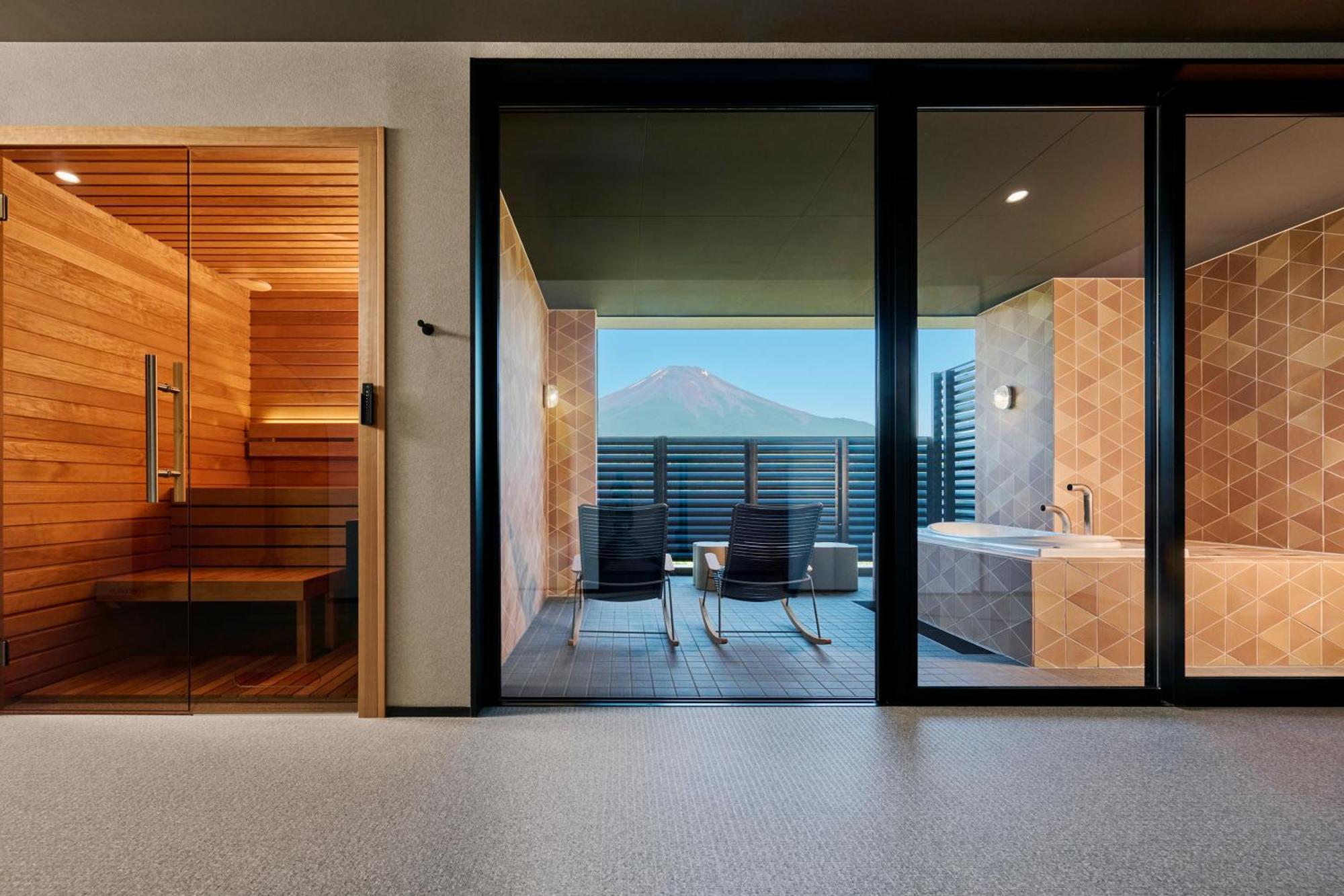 Mt Fuji View And Private Sauna Ryokan Shizuku Яманакако Экстерьер фото
